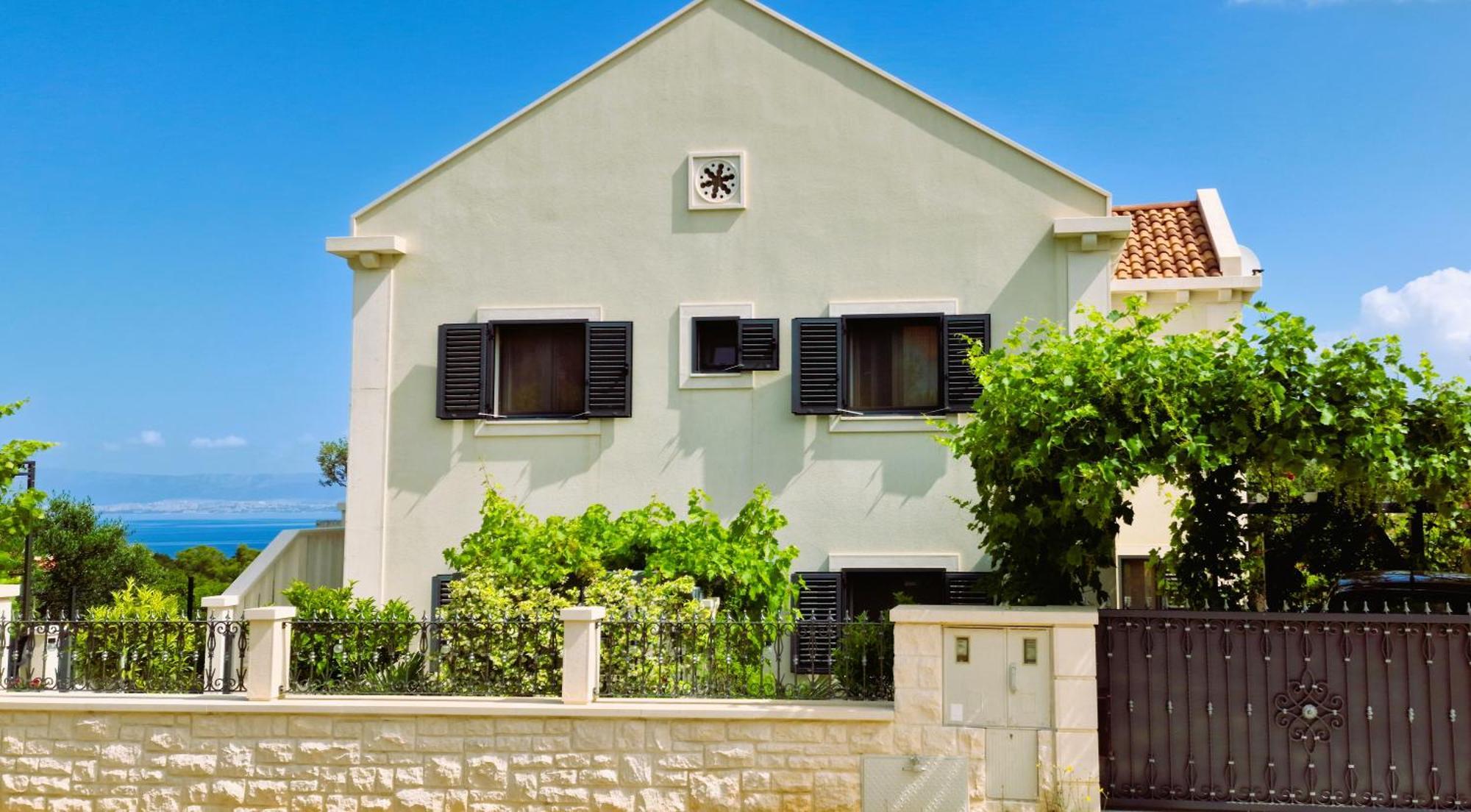 Ocean'S Serenity Supetar Exterior photo